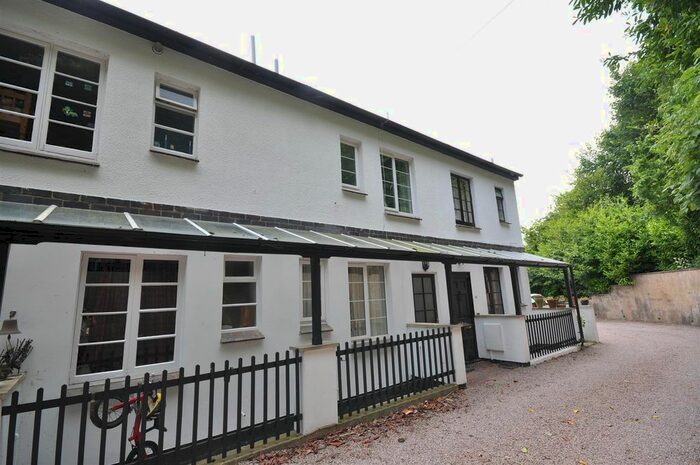 2 Bedroom Terraced House To Rent In Wyche Road, Malvern WR14