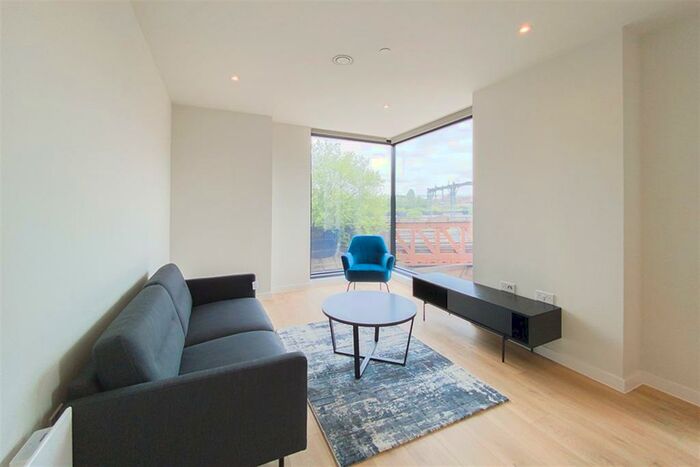 2 Bedroom Apartment To Rent In The Stile, Meadowside, M4