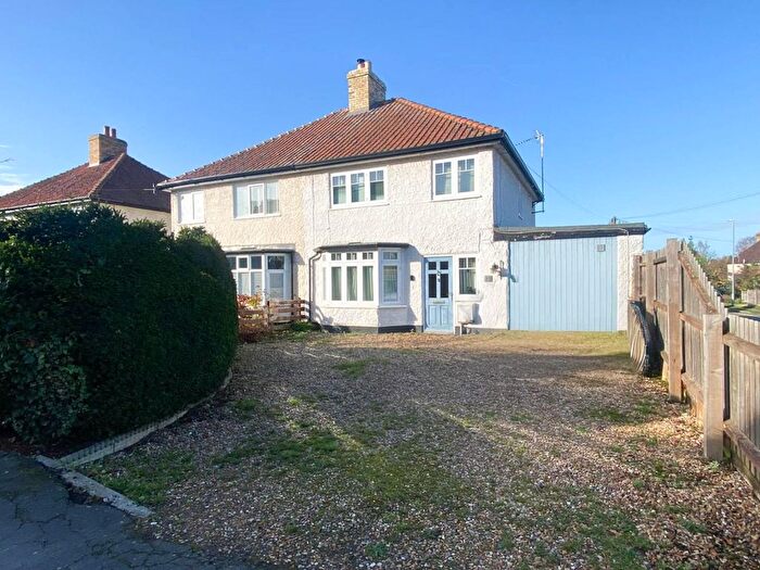 3 Bedroom Semi-Detached House For Sale In Station Road, Great Shelford, Cambridge, CB22