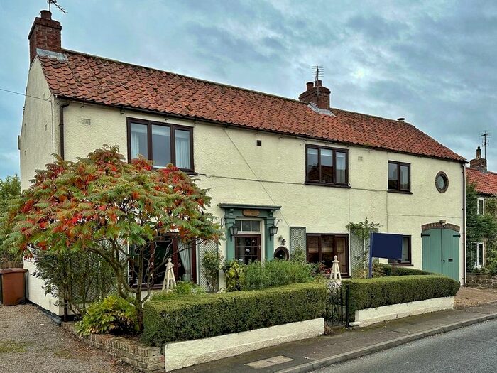 4 Bedroom Detached House For Sale In Low Street, Thornton Le Clay, York, YO60