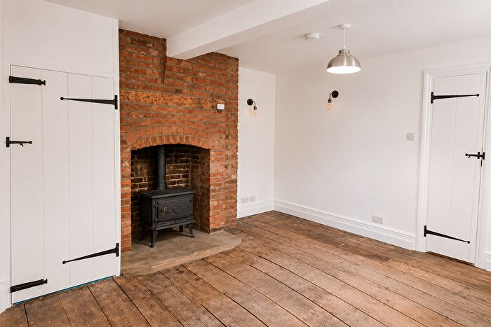 2 Bedroom Property To Rent In London Road, Rochester, ME2