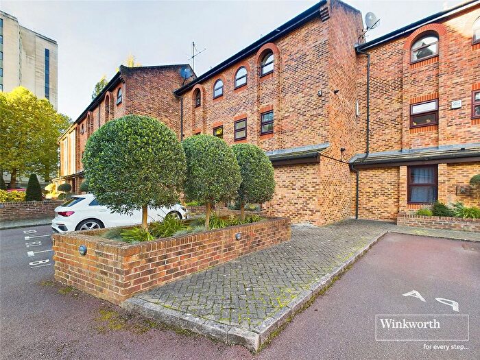 1 Bedroom Flat To Rent In Kingfisher Place, Reading, Berkshire, RG1