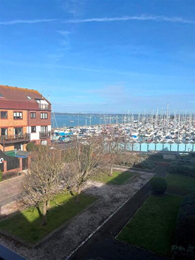 3 Bedroom Flat To Rent In Horse Sands Close, Southsea, Hampshire, PO4