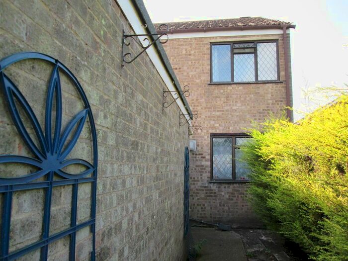 3 Bedroom Terraced House To Rent In Cherry Road, Wisbech, PE13