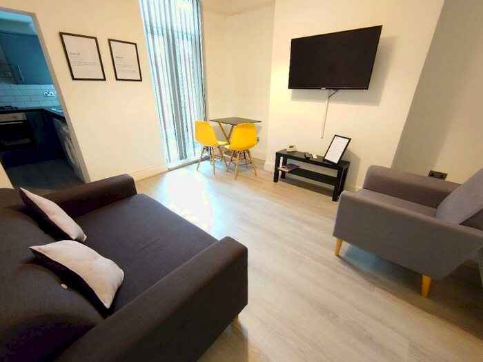 3 Bedroom Terraced House To Rent In Wrenbury St, Kensington, L7