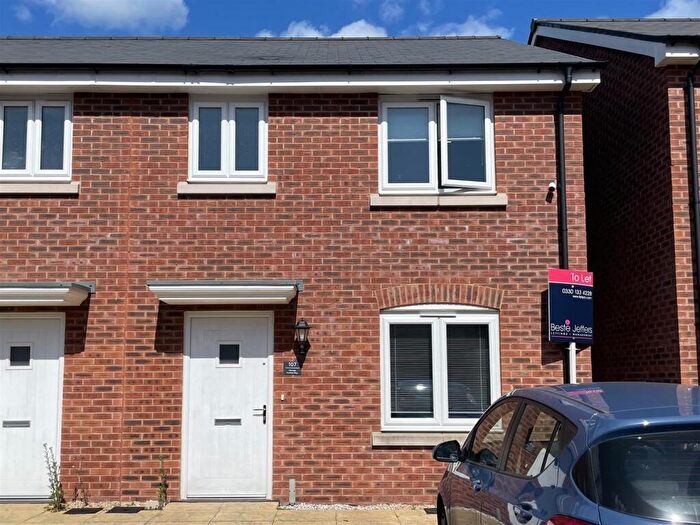 4 Bedroom Semi Detached House To Rent In George Holmes Way, Bristol, BS16