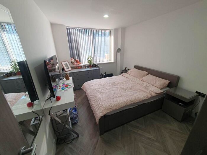 1 Bedroom Flat To Rent In Maindy Road, Cathays, CF24