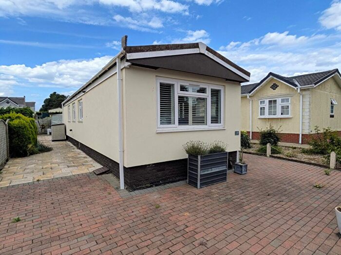 1 Bedroom Park Home For Sale In Heathlands Park, Rushmere St. Andrew, Ipswich, IP4