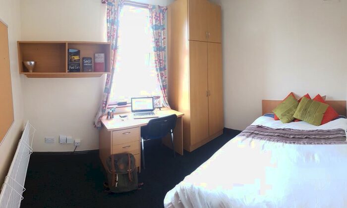 4 Bedroom Apartment To Rent In Jay House, - London Road, Leicester., LE2