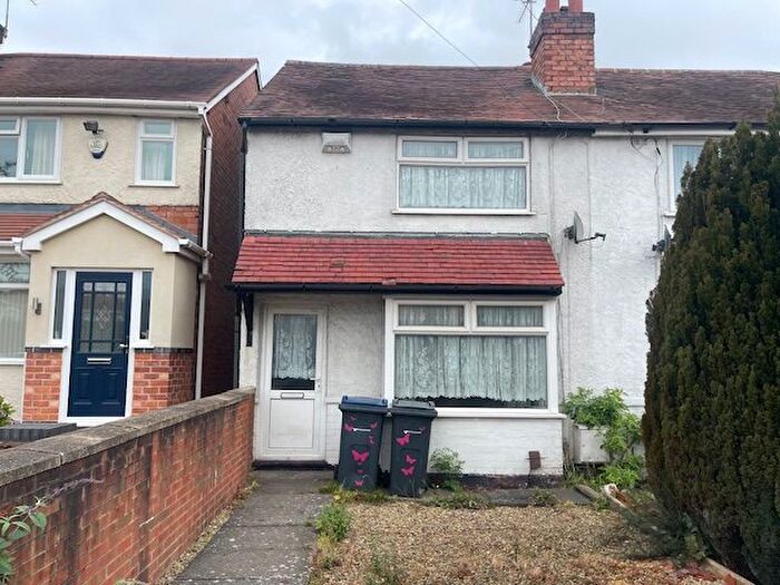 2 Bedroom End Of Terrace House To Rent In Bells Lane, Birmingham, B14