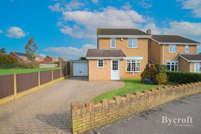 3 Bedroom Detached House For Sale In Wheatfield Road, Carlton Colville, NR33
