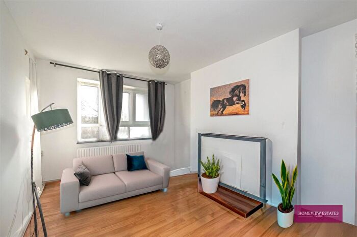 3 Bedroom Apartment For Sale In Besant House, Boundary Road, London, NW8