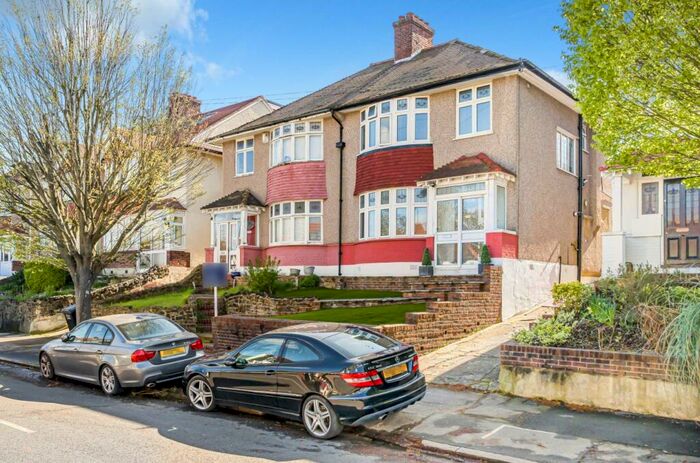 3 Bedroom Semi-Detached House To Rent In Westwood Park London, SE23