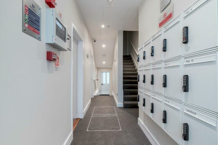 Flat To Rent In Broadhurst Gardens, NW6