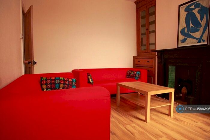 4 Bedroom Terraced House To Rent In Highland Road, Coventry, CV5