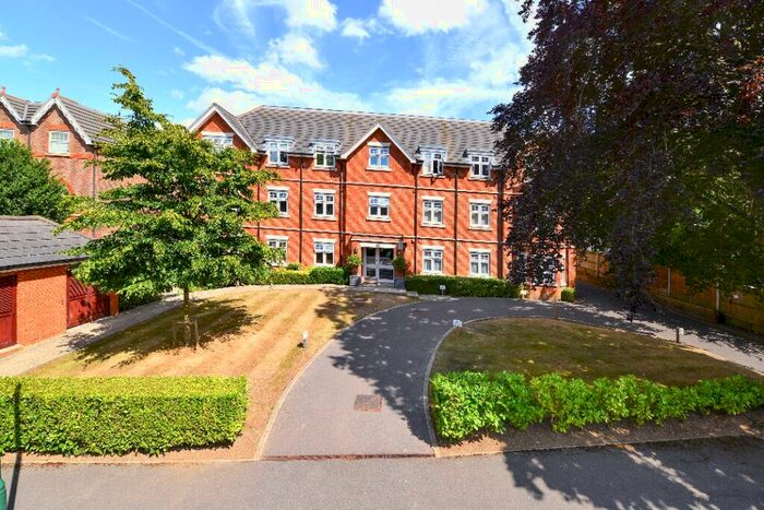 2 Bedroom Flat To Rent In Albion Road, Sutton, SM2