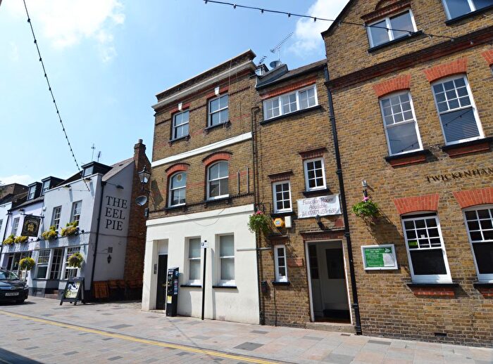 1 Bedroom Flat To Rent In Church Street, Twickenham, TW1