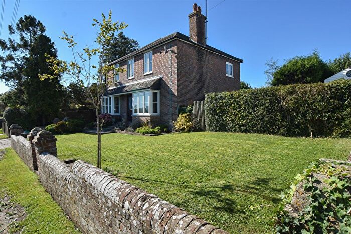 4 Bedroom Property For Sale In Cripps Corner Road, Staplecross, Robertsbridge, TN32