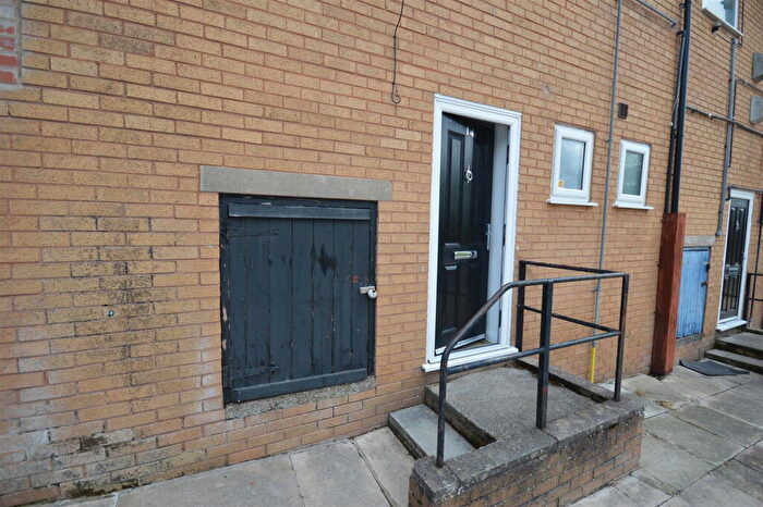 2 Bedroom Detached House To Rent In Townfield Close, Oxton, Wirral, CH43