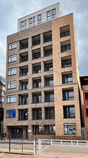 2 Bedroom Flat To Rent In Caroline Street, Limehouse, London, E1