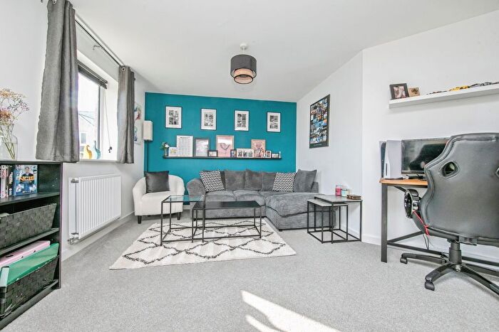 1 Bedroom Flat For Sale In Garman Way, Hadleigh, Ipswich, Suffolk, IP7