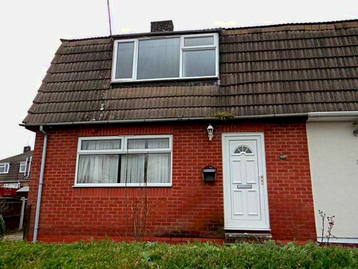 3 Bedroom House To Rent In Houldsworth Drive, S41