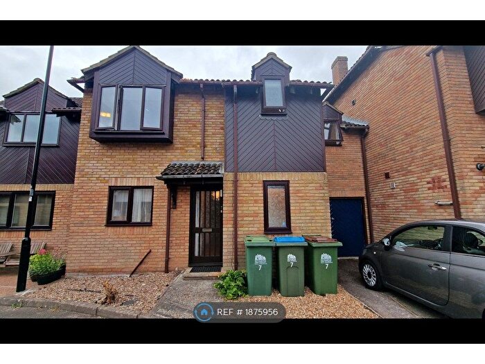 4 Bedroom Terraced House To Rent In Highcrown Mews, Southampton, SO17