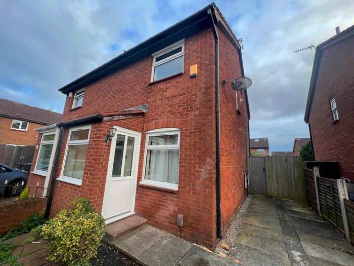 2 Bedroom Semi-Detached House To Rent In Blaydon Close, Bootle, Liverpool, L30