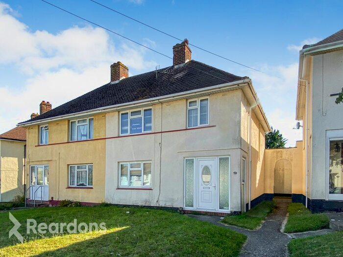 3 Bedroom Semi-Detached House To Rent In Manor Grove, Sittingbourne, Kent, ME10