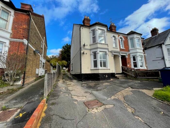 1 Bedroom Property To Rent In West Wycombe Road, High Wycombe, HP12