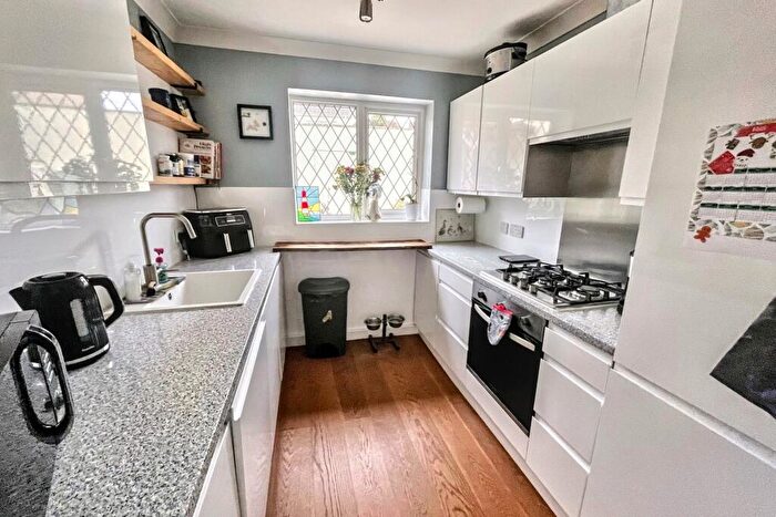 5 Bedroom Detached House For Sale In Bere Regis, BH20