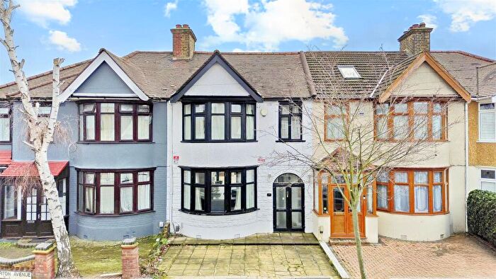 3 Bedroom Terraced House For Sale In Ashburton Avenue, Ilford, IG3