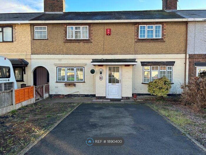 3 Bedroom Semi-Detached House To Rent In Beach Road, Bilston, WV14