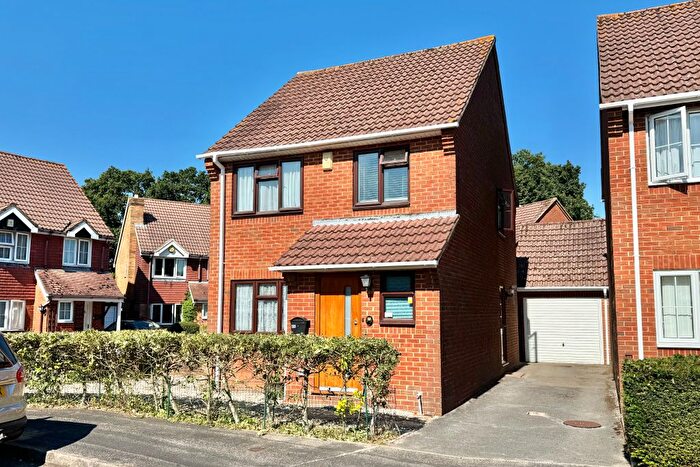 3 Bedroom Detached House For Sale In Wheatlands, Titchfield Common, PO14
