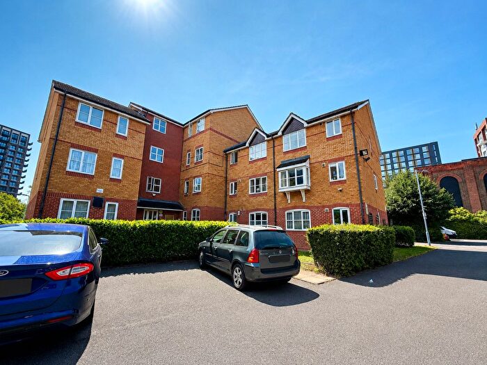 1 Bedroom Flat For Sale In Armoury Road, London, SE8