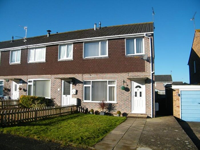 3 Bedroom House To Rent In Carisbrooke Crescent, Hamworthy, BH15