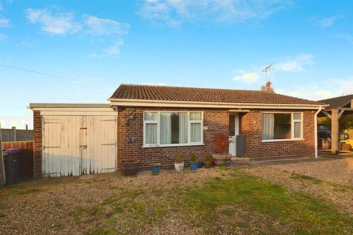 2 Bedroom Detached Bungalow For Sale In Bell Lane, Fosdyke, Boston, PE20