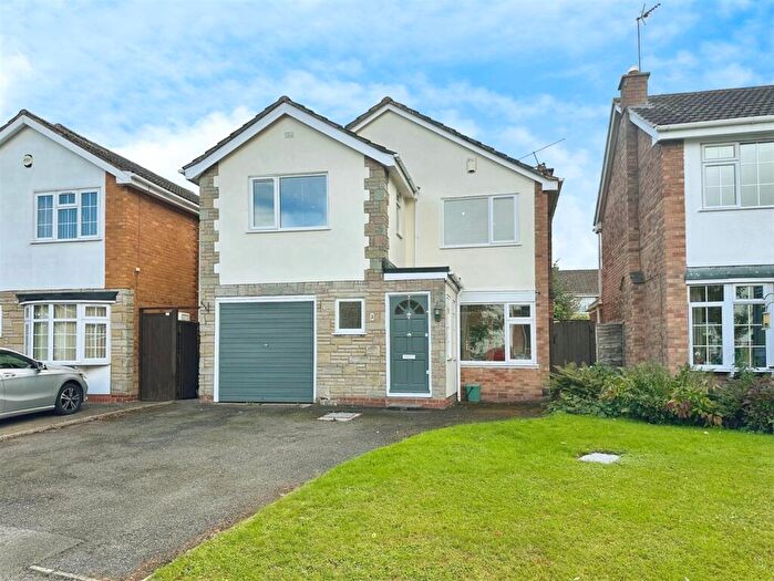 4 Bedroom Detached House For Sale In Birchway Close, Leamington Spa, CV32