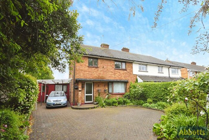 3 Bedroom Semi-Detached House For Sale In Hart Road, Benfleet, Essex, SS7