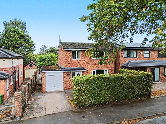 3 Bedroom Detached House To Rent In Oakfield Road, Alderley Edge, SK9