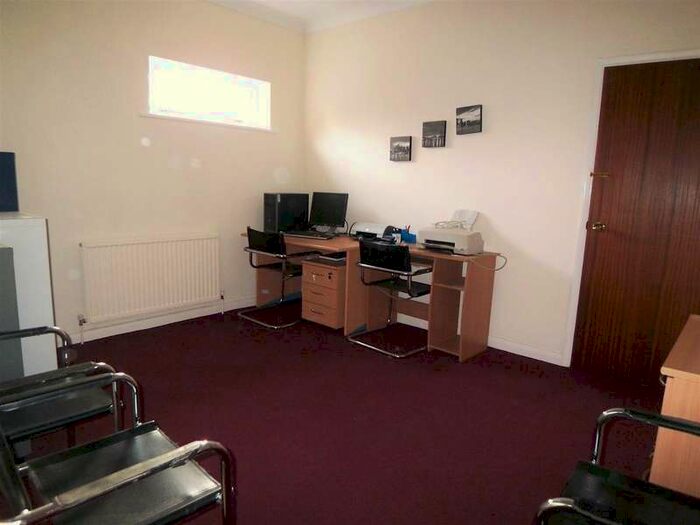 Office Commercial To Rent In Station Road, Birchington, CT7