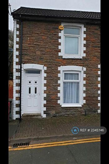 3 Bedroom End Of Terrace House To Rent In Rickards Street, Pontypridd, CF37
