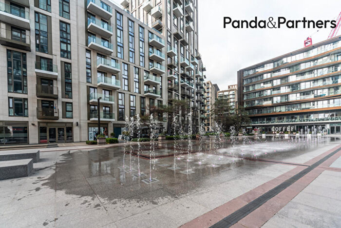 2 Bedroom Apartment For Sale In Ariel House, Vaughan Way, London, E1W