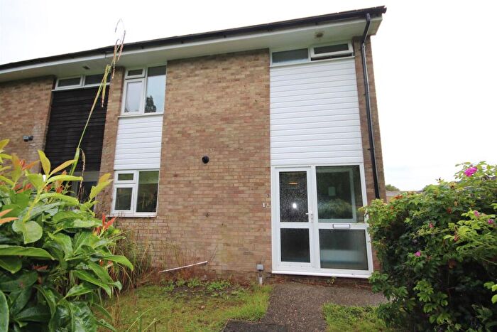 3 Bedroom End Of Terrace House To Rent In Ulcombe Gardens, Canterbury, CT2