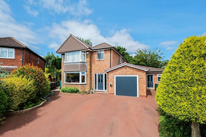 6 Bedroom Detached House For Sale In West End Close, Horsforth, Leeds, West Yorkshire, LS18