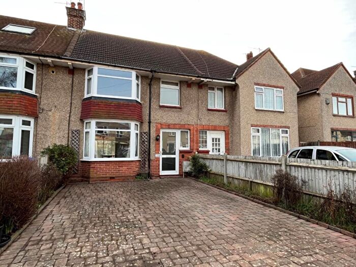 3 Bedroom House To Rent In King Edward Avenue, Worthing, BN14