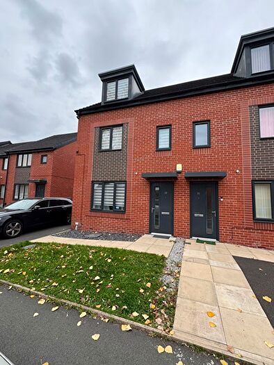 3 Bedroom Semi Detached House For Sale In Elm Tree Road, Salford, M6