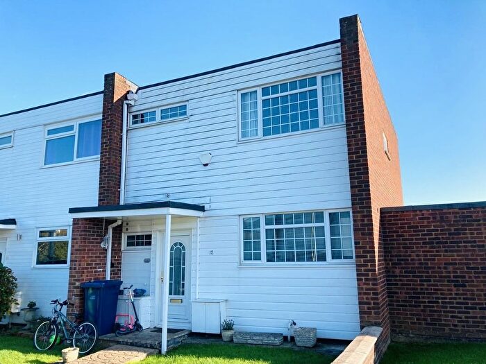 3 Bedroom End Of Terrace House For Sale In Maytree Close, Edgware, HA8