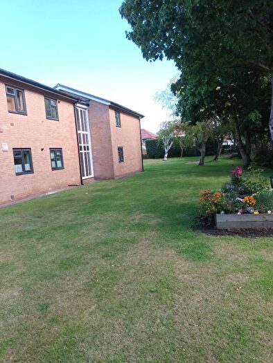 1 Bedroom Flat To Rent In Cambridge Gardens, Southport, Merseyside, PR9