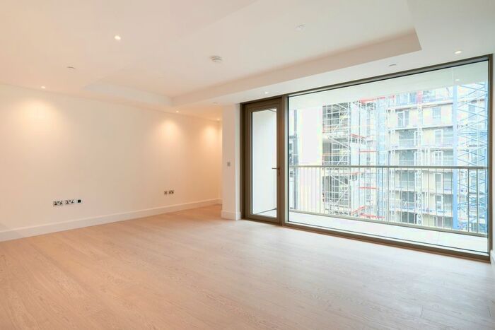 2 Bedroom Flat To Rent In Warwick Lane, London, W14